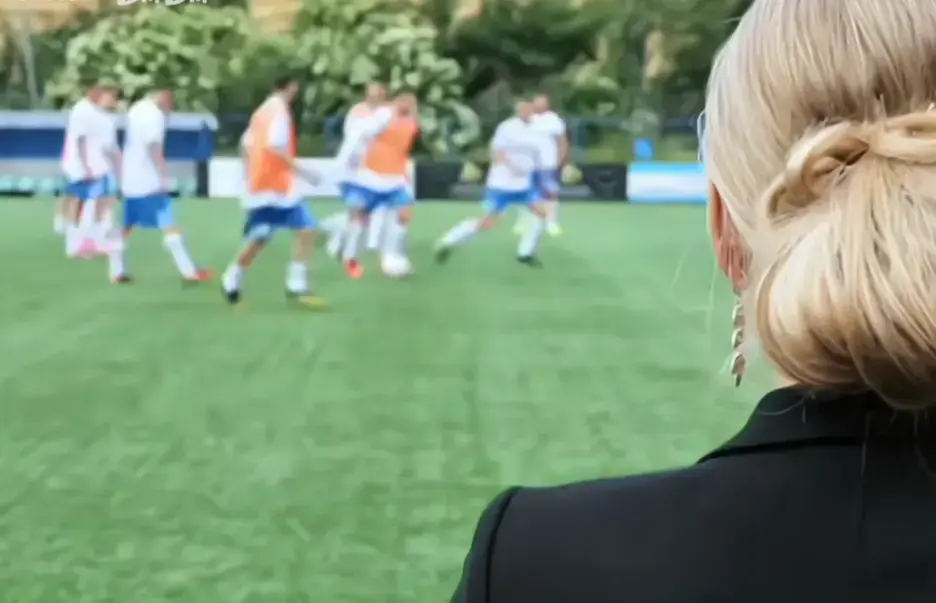 法国电影《足球队的女老板们》高清完整版免费在线观看-footballers moms全集无广告高清播放资源