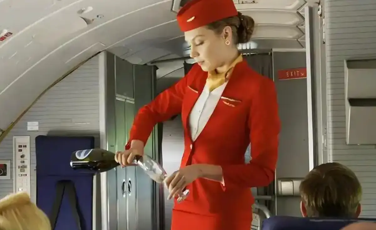 《法国空乘4》资源下载-法国空乘4全集完整版高清在线观看-免费未删减4K画质-欧美电影